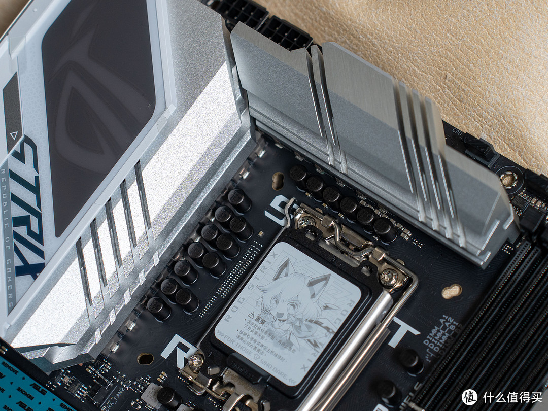 雪武战姬带你轻松玩转超频，华硕ROG STRIX Z790吹雪S主板测评