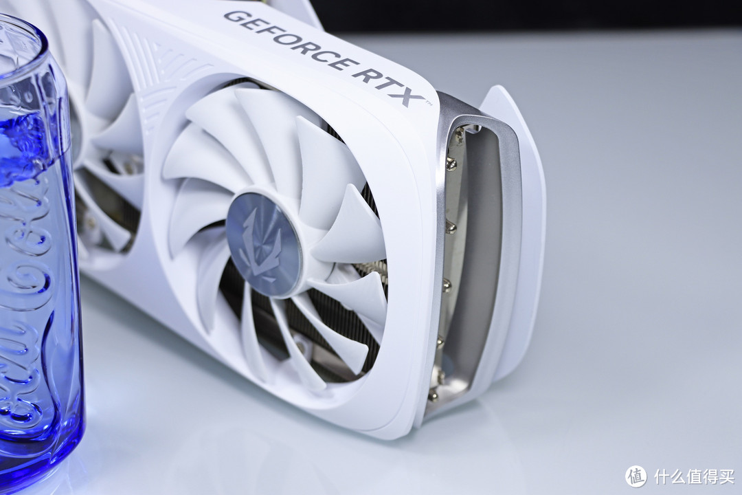 流光魅影 篇一百四十五：高性价比高性能主机——14700K + B760 小吹雪 S + RTX 4070Ti SUPER 月白实战游戏、AI 、专业领域