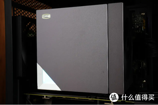 超频三RZ820与阿萨辛4在PC硬件上的对比，一款评测