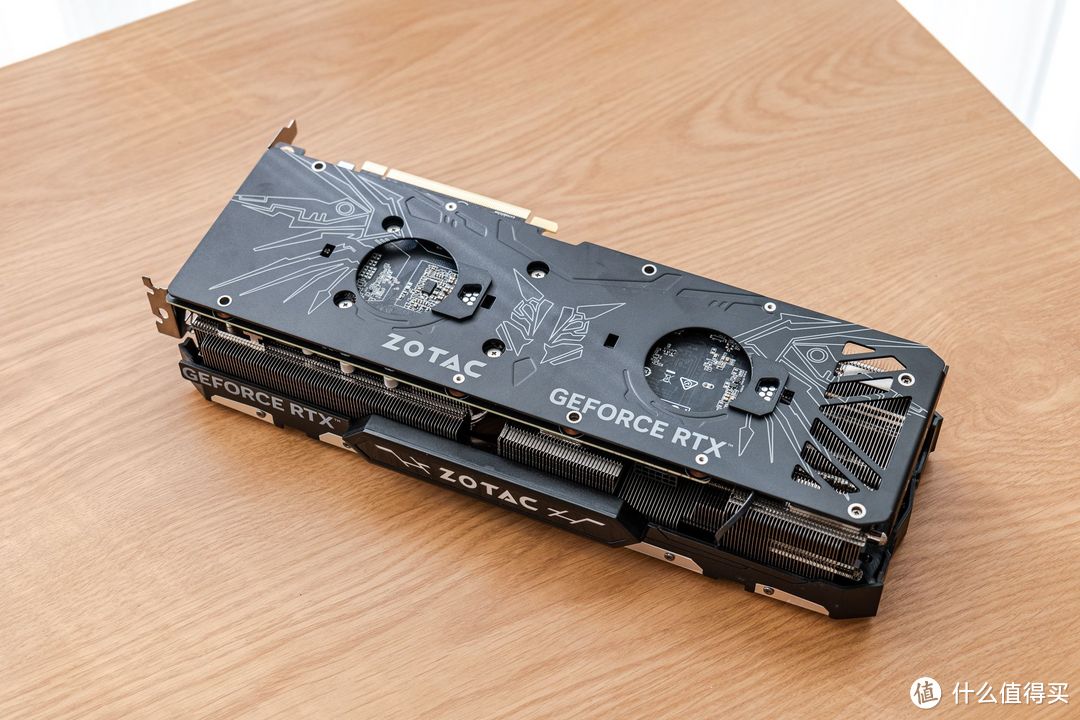 给老外一点小小的中国震撼？XAIT mini+华硕主板+索泰RTX4060 桌面手办装机
