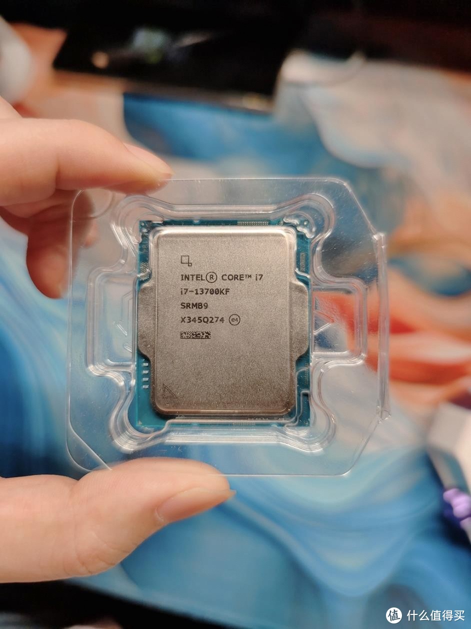 硬核DIYer日志 篇一百一十七：2024年依旧能打：Intel i7-13700KF + 七彩虹RTX 4070 Ti装机体验