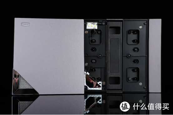 超频三RZ820与阿萨辛4在PC硬件上的对比，一款评测