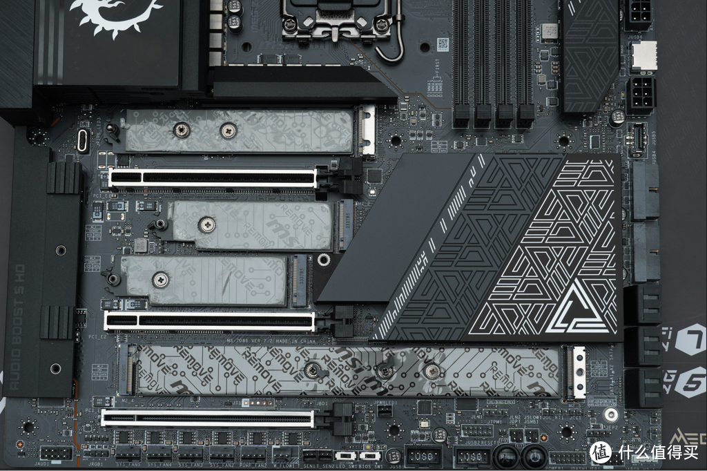 黄昏鼓捣数码 篇三百三十九：家境贫寒 intel i9-14900K+微星 Z790 ACE MAX装个黑色海景房吧