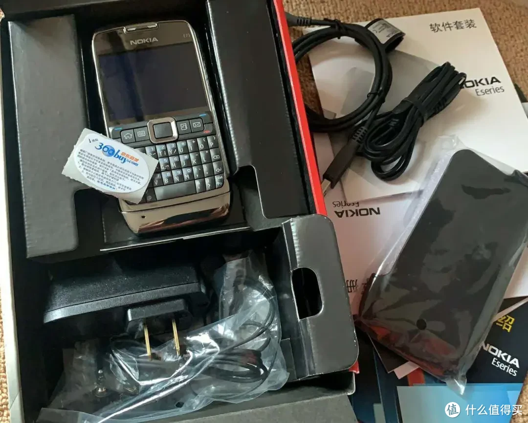 十年再现诺基亚，新款E71二手售价创历史纪录。
