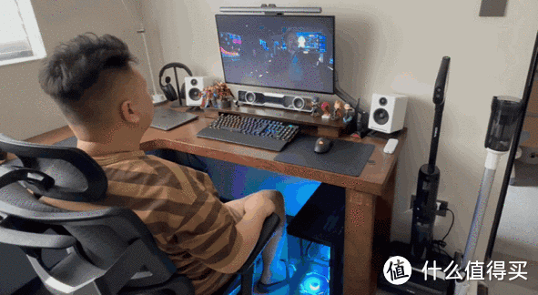 轻松告别桌面凌乱丨3分钟快装易控易搭配的北弧E350ez显示器支架实测丨颜值与实用性兼备的百元支架推荐