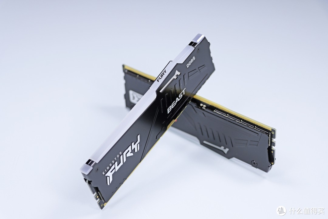 流光魅影 篇一百四十五：高性价比高性能主机——14700K + B760 小吹雪 S + RTX 4070Ti SUPER 月白实战游戏、AI 、专业领域