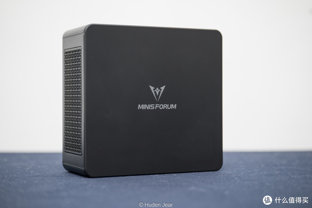 铭凡UM880 Pro，极致性能与极限爆发只需70万元