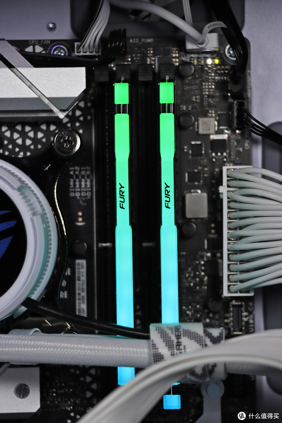 流光魅影 篇一百四十五：高性价比高性能主机——14700K + B760 小吹雪 S + RTX 4070Ti SUPER 月白实战游戏、AI 、专业领域