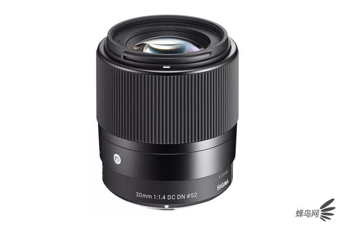 半画幅大光圈人像定焦 适马30mm F1.4售价2199元