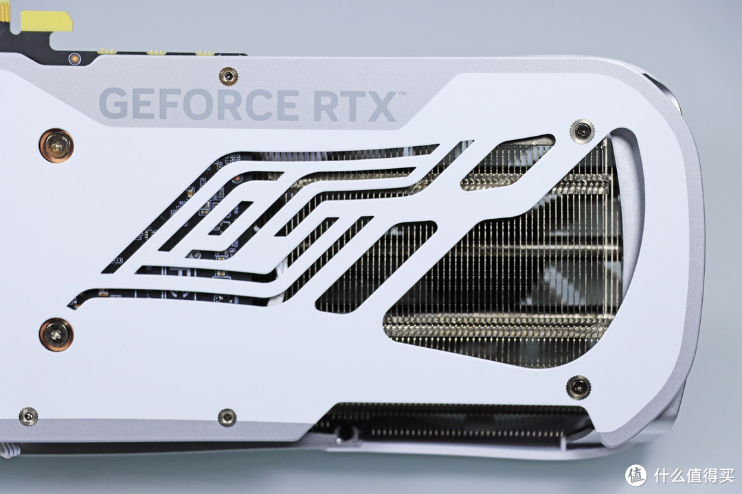 流光魅影 篇一百四十五：高性价比高性能主机——14700K + B760 小吹雪 S + RTX 4070Ti SUPER 月白实战游戏、AI 、专业领域
