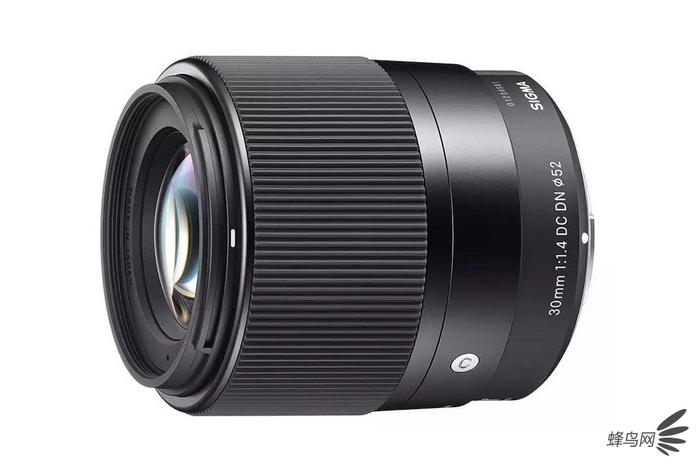 半画幅大光圈人像定焦 适马30mm F1.4售价2199元