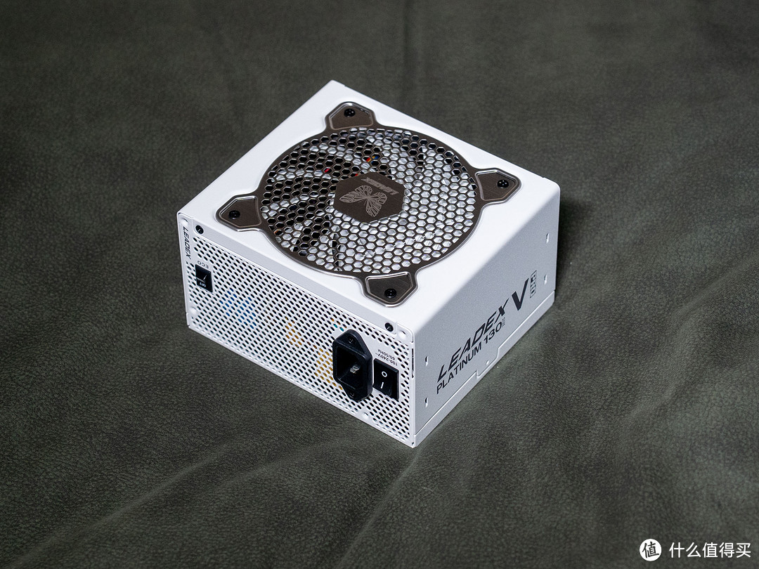雪武战姬带你轻松玩转超频，华硕ROG STRIX Z790吹雪S主板测评