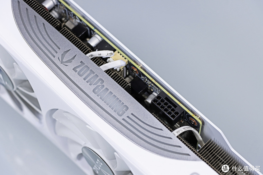 流光魅影 篇一百四十五：高性价比高性能主机——14700K + B760 小吹雪 S + RTX 4070Ti SUPER 月白实战游戏、AI 、专业领域