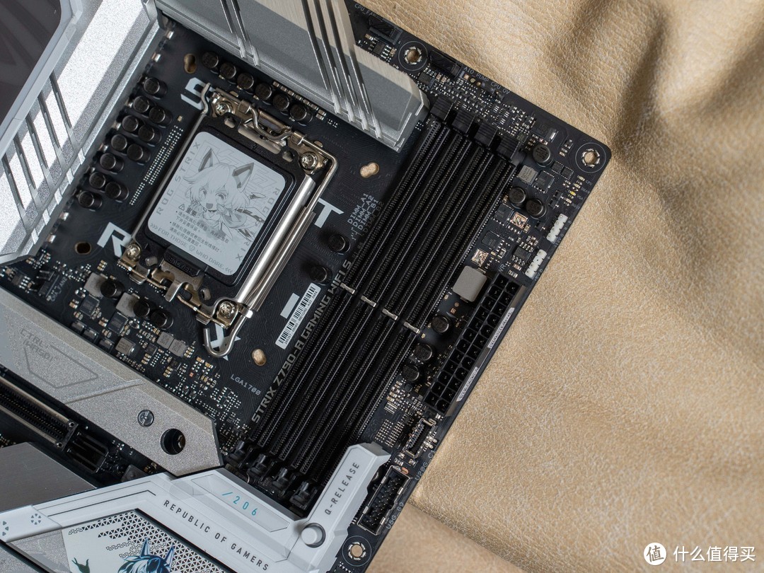 雪武战姬带你轻松玩转超频，华硕ROG STRIX Z790吹雪S主板测评