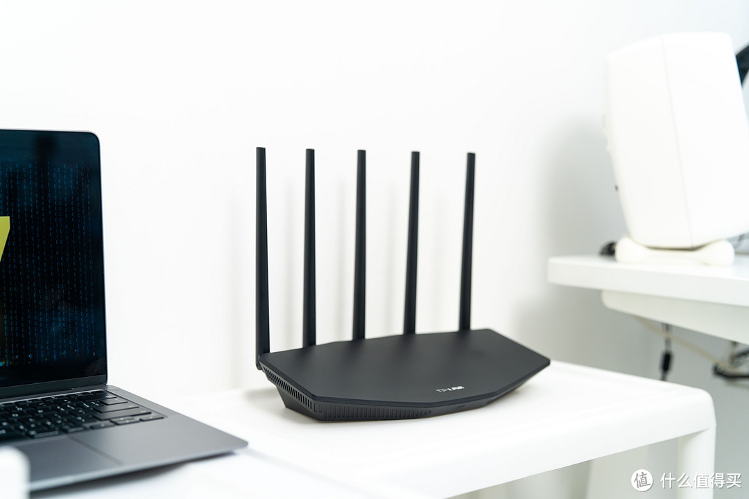 全屋Wi-Fi 7平价搭建首选！2.5G口、5100Mbps无线双频、Mesh组网、IPTV，分享TP-LINK BE5100配网与使用