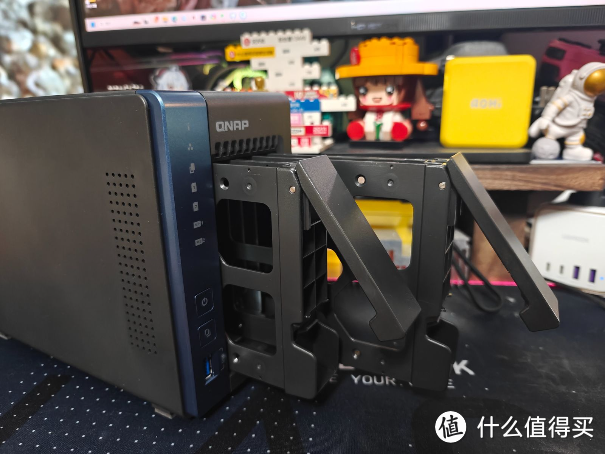 新手向NAS指南 篇六：一键备份即时分享，高性价比入门首选NAS，威联通TS-216体验分享
