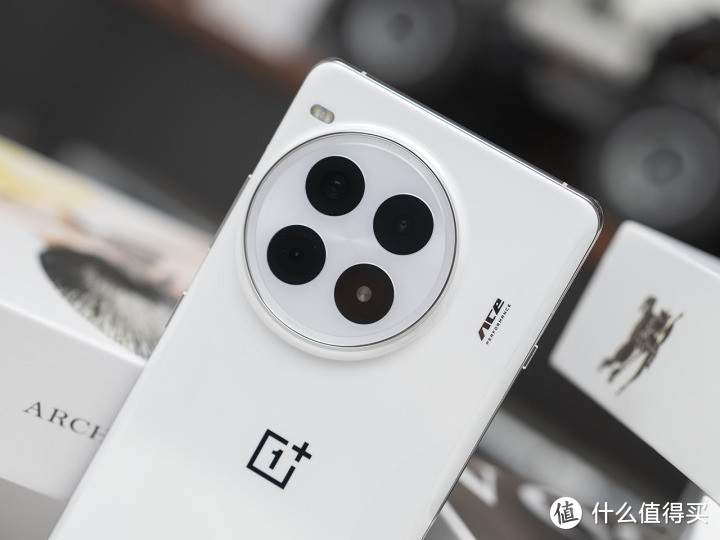 一加 Ace 3 Pro，全方位测评豪华配置，让你感受真正的真香