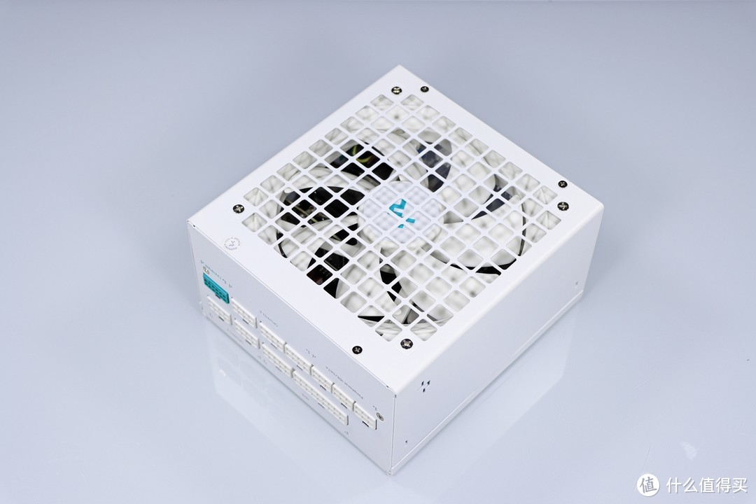 流光魅影 篇一百四十五：高性价比高性能主机——14700K + B760 小吹雪 S + RTX 4070Ti SUPER 月白实战游戏、AI 、专业领域