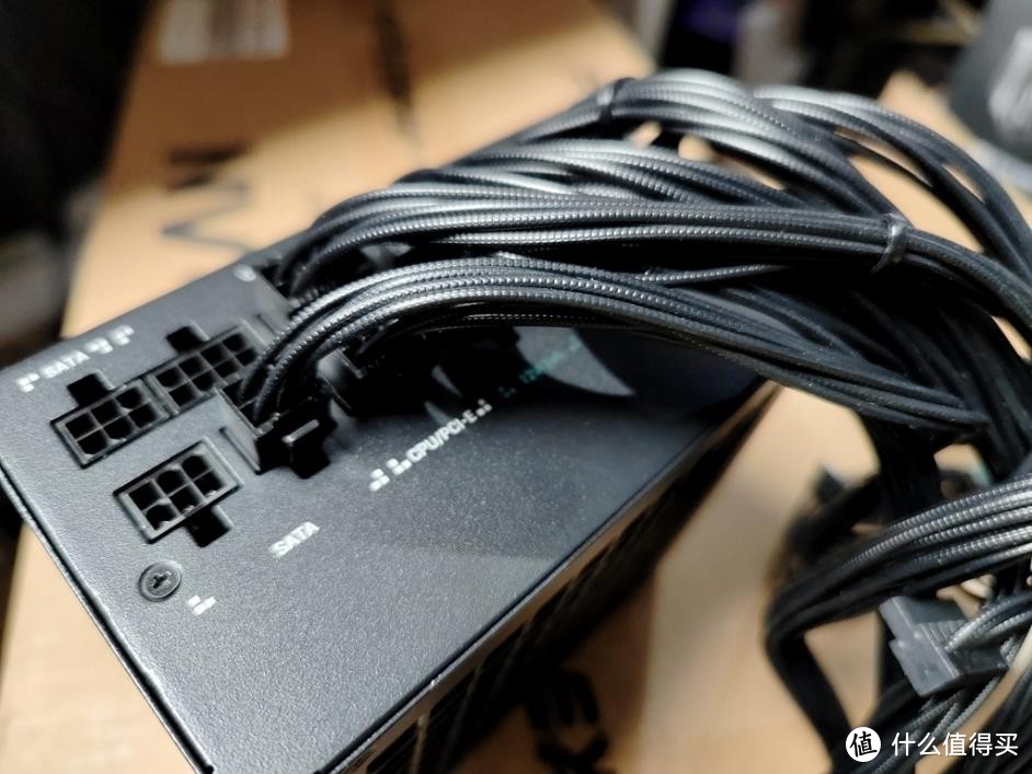硬核DIYer日志 篇一百一十七：2024年依旧能打：Intel i7-13700KF + 七彩虹RTX 4070 Ti装机体验