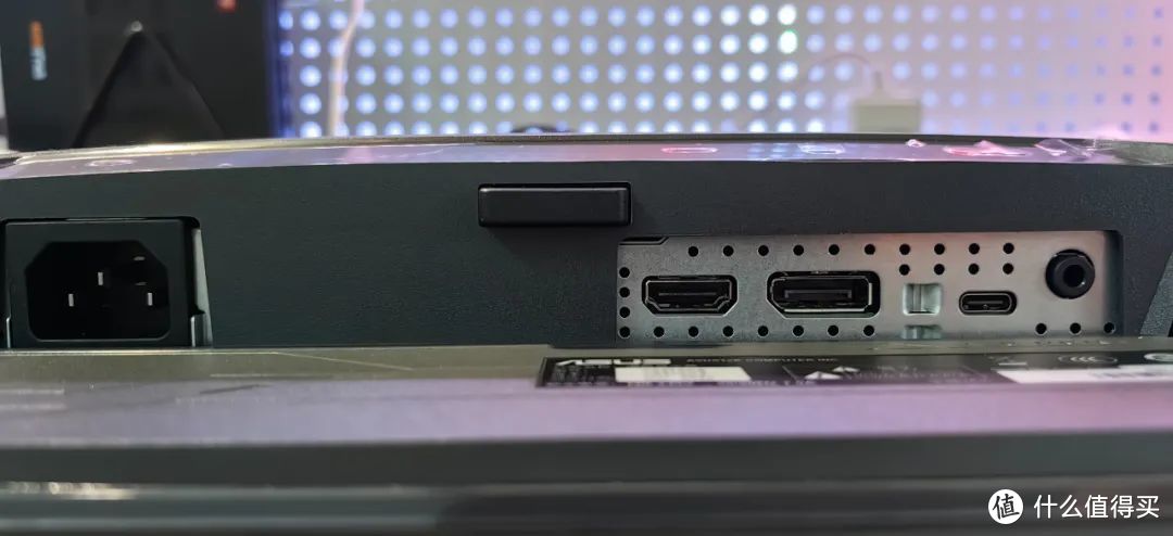 降价了！180Hz高刷+AI驱动拖影消除，ROG XG27ACS电竞显示器实测