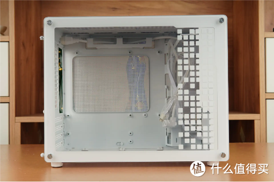 饼の聊箱 篇一百三十三：真的能解决小机箱安装痛点，乔家一物Z20 M-ATX紧凑型机箱评测