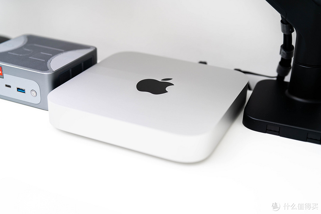 只选对的，不跟风！家庭桌面电脑二选一：零刻SER7 7840HS与苹果Mac mini M2全面对比