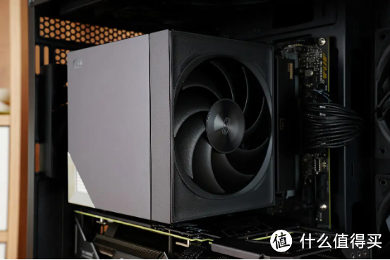 超频三RZ820与阿萨辛4在PC硬件上的对比，一款评测