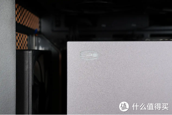 超频三RZ820与阿萨辛4在PC硬件上的对比，一款评测