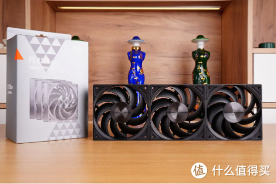 超频三RZ820与阿萨辛4在PC硬件上的对比，一款评测