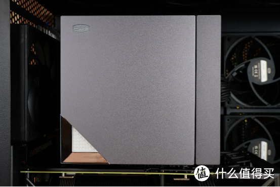 超频三RZ820与阿萨辛4在PC硬件上的对比，一款评测
