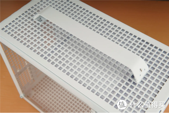 饼の聊箱 篇一百三十三：真的能解决小机箱安装痛点，乔家一物Z20 M-ATX紧凑型机箱评测