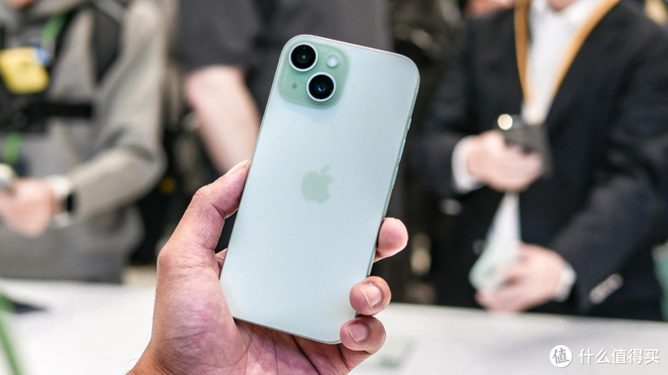 为什么宁愿买 iPhone 15 Pro，而不是15 标准版，懂行人给出3 个关键原因