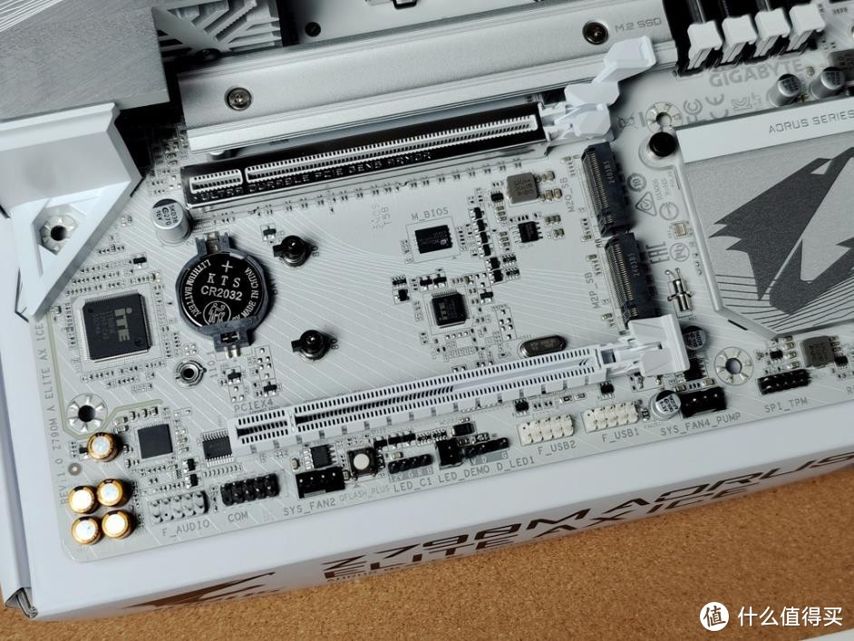 硬核DIYer日志 篇一百一十七：2024年依旧能打：Intel i7-13700KF + 七彩虹RTX 4070 Ti装机体验