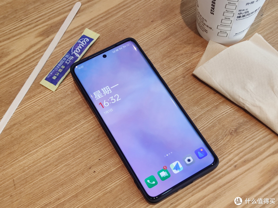 送花美女范闲换新机，自己定制新款iPhone