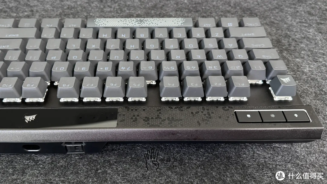 光磁扭矩，造就胜利电子竞技新宠海盗船K70 MAX和M75光微动键鼠