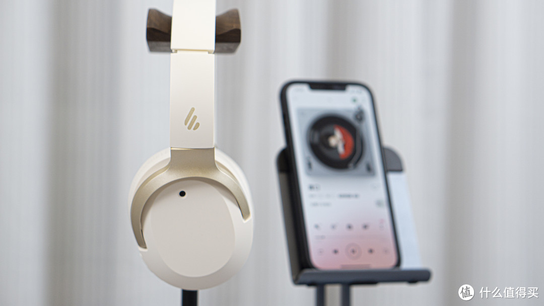 不公平评测，Bose QC Ultra、漫步者W820NB空间音频版、JBL TOUR ONE、倍思h1i，是选贵的，还是选对的？
