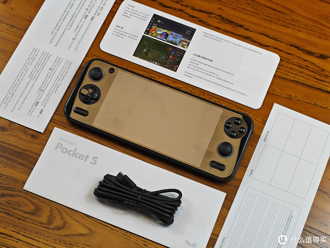 AYANEOPOCKET S，一款让人流连忘返的米哈游全家桶游戏体验