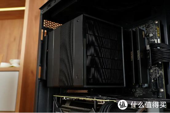 超频三RZ820与阿萨辛4在PC硬件上的对比，一款评测