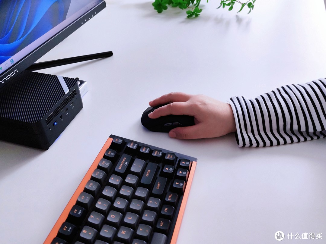 4K Hz加持，满足全家娱乐办公需求，雷柏VT9PRO/VT9PRO mini双模无线游戏鼠标
