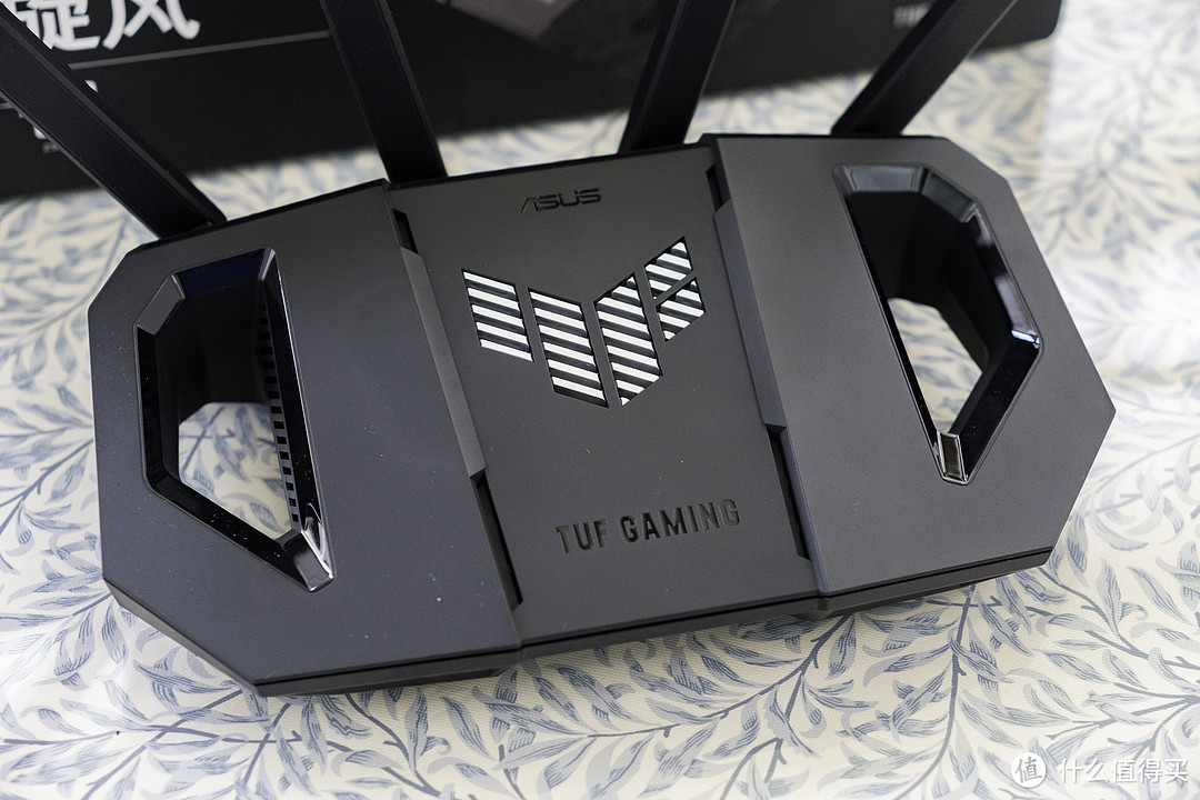 【值得买首晒】WIFI7开始铺货，华硕TUF GAMING小旋风BE3600值得购买吗？