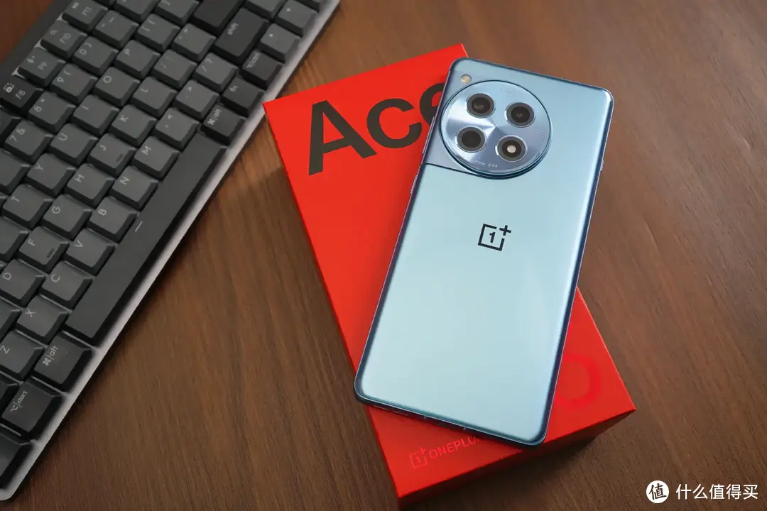 二狗聊数码 篇一百六十二：中端手机新标杆，一加 Ace3初体验