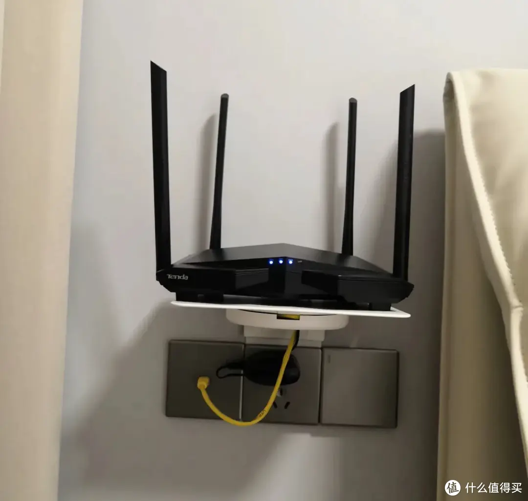 听说过法拉第笼吗？若家里手机信号差且插座多，得注意了