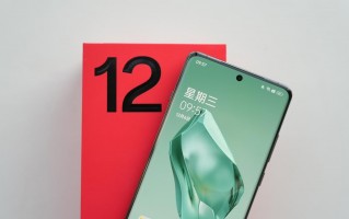 一加12性能强大，评测，不叫Pro其实是Pro