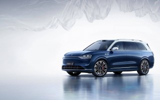 46.98 万的问界 M9 五座版与 27 万轿跑 SUV 发布 