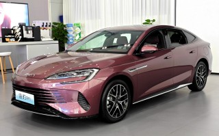 卷的就是合资中型燃油车！比亚迪海豹DM-i上市 16.68万元起 雅阁/凯美瑞小心了