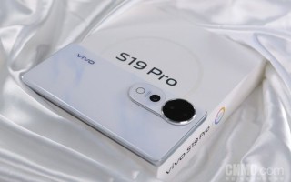 独特东方美学设计，Vivo S19 Pro的全焦人像摄影亮点