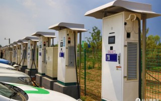 好消息！华为宣布2024年底将布局超10万个液冷超充