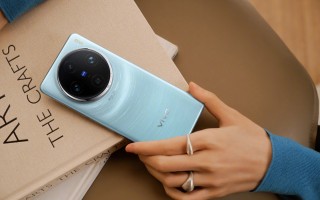 首发天玑 9300，vivo X100 系列手机真机实拍图公布