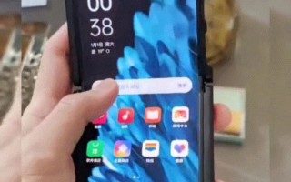 OPPO Find N2 Flip工程机曝光：副屏小窗让人想到魅族