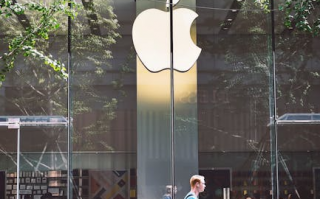 iPhone 16系列生产订单增加至340万部，富士康员工薪酬创纪录高